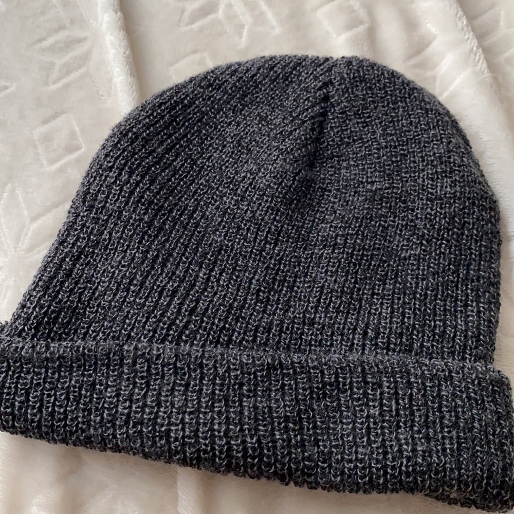 beanie - Picture 2 of 2